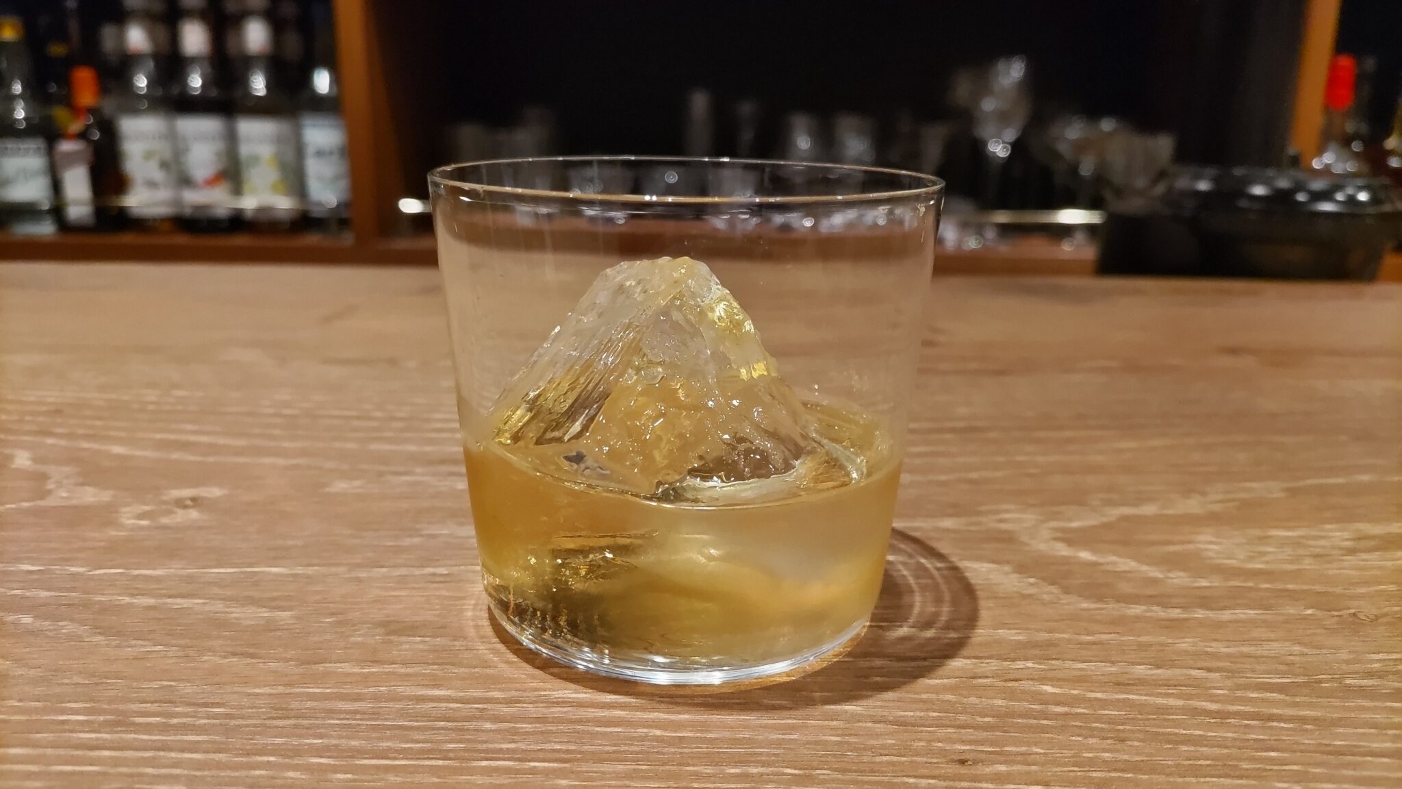 【美味しいハイボールを作りたい】ウイスキーの量を徹底検証｜黄金比率はこれだ！ たるブログ