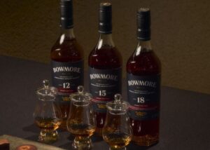 スコッチウイスキーレビュー】新ボトル ボウモア12年（ブラックラベル